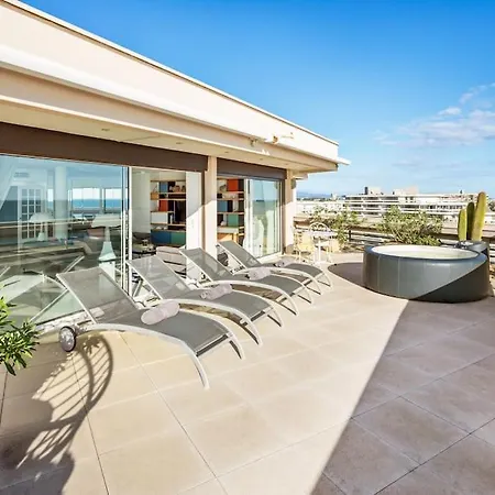 Le Penthouse Du Roussillon דירה