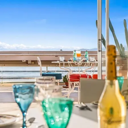 דירה Le Penthouse Du Roussillon *