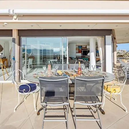 דירה Le Penthouse Du Roussillon