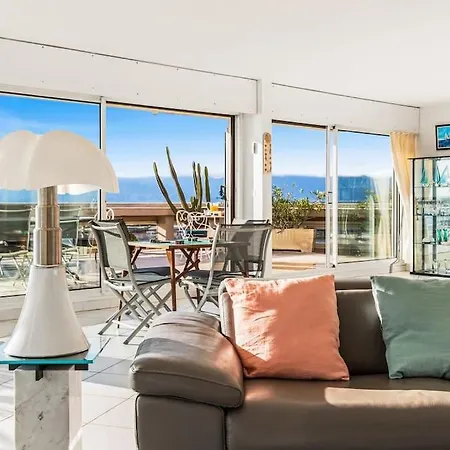 Le Penthouse Du Roussillon
